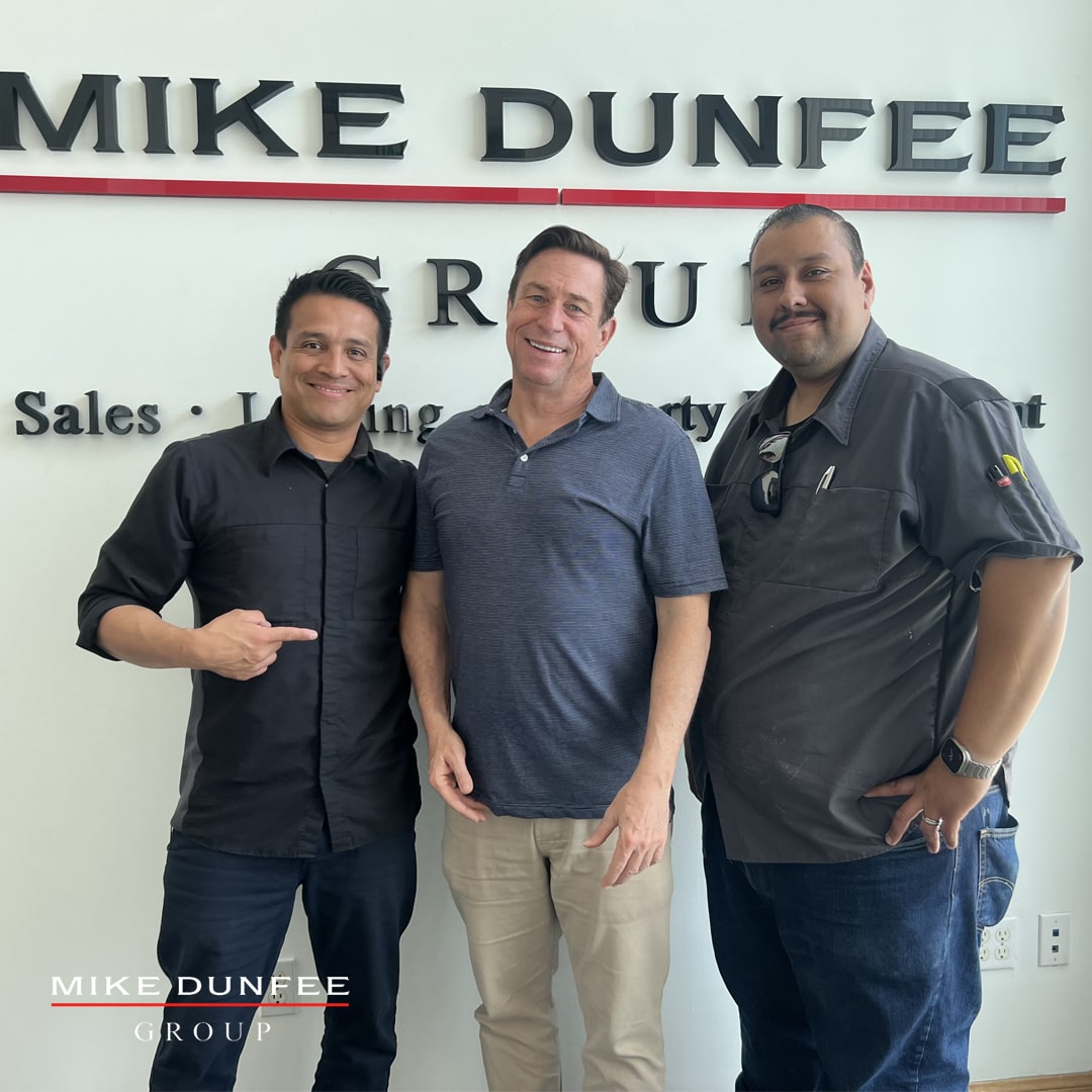 02-Genaro and Joel with the boss